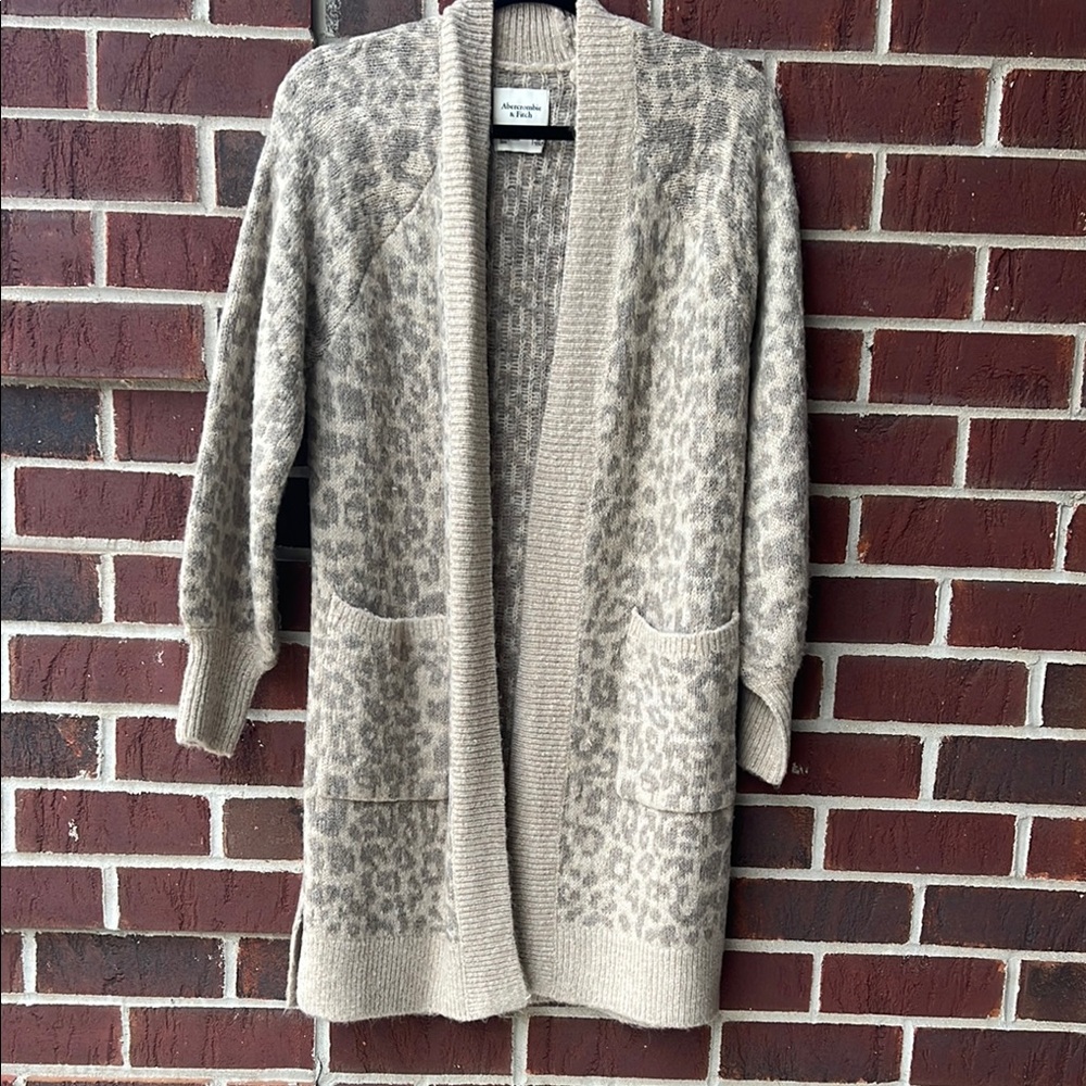 Abercrombie and Fitch Cream and Brown Knit Cardigan Sweater